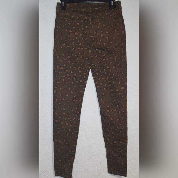 Levis High-rise Jegging - Picture 2 of 2